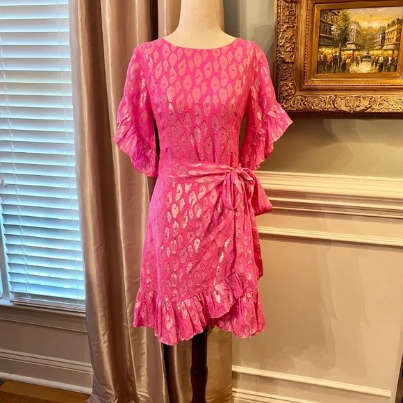 NWOT Lilly Pulitzer Darlah Silk Pink Gold Metallic Leopard Print Dress Sz 6 is available for purchase on au PAY Market - Imported Goods Online Store Co.Ltd. | au PAY Market - NWOT Lilly Pulitzer Darlah Silk Pink Gold Metallic Leopard Print Dress Sz 6 is available for purchase on au PAY Market - Imported Goods Online Store Co.Ltd. | au PAY Market -